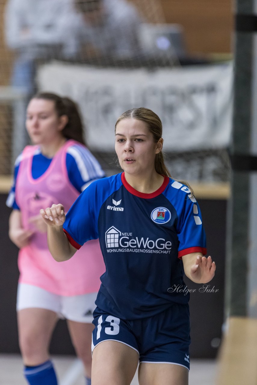 Bild 393 - VR Bank Cup Horst